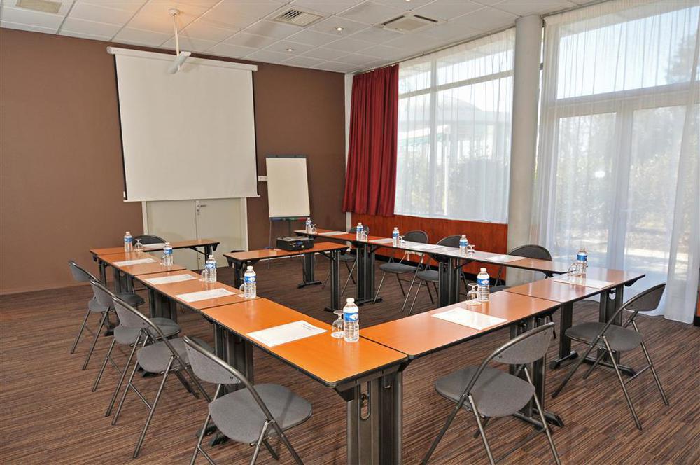 Best Western Hotel Sourceo Saint-Paul-les-Dax Business photo